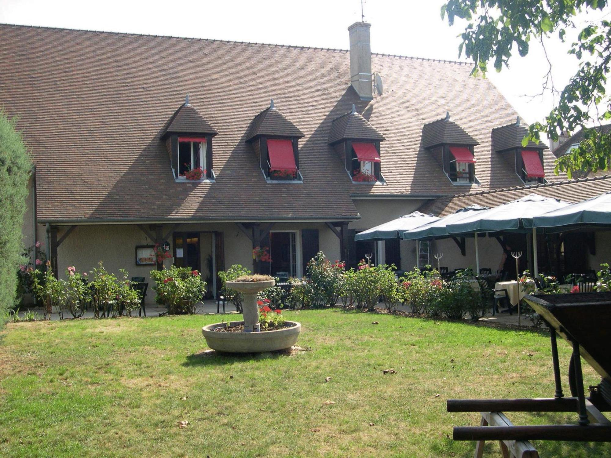 Hotel Le Relais De La Sans Fond Fénay Esterno foto